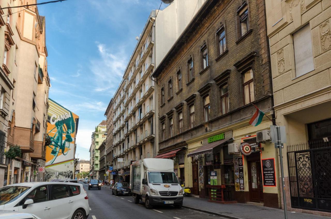 Apartment In City Centre A16 Budapeste Exterior foto